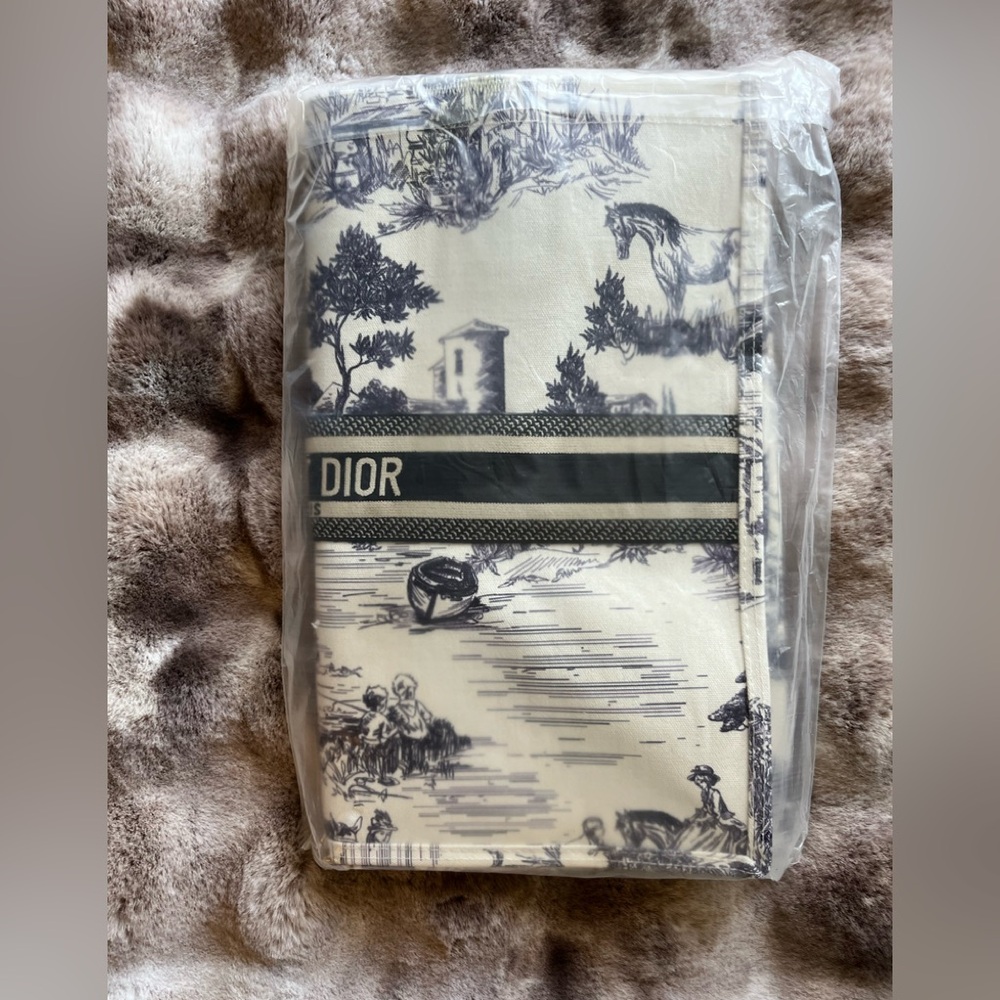 White Toile Tote Bag - Picture 2 of 3